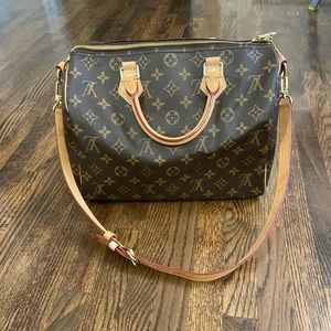 Sold—Authentic Speedy 30 Bandouliere $1800